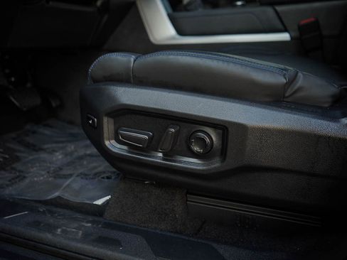 New 2024 Toyota Tundra Platinum AWD/4WD image 18