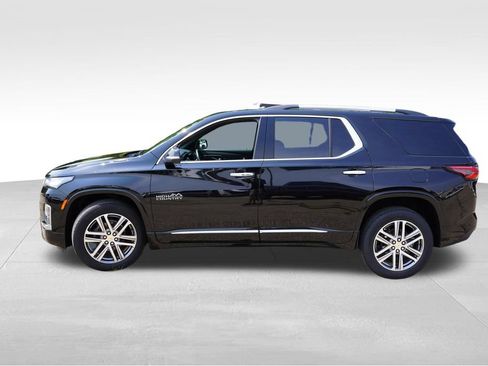 Used 2023 Chevrolet Traverse High Country AWD/4WD image 9