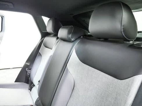 Certified 2025 Volkswagen ID.4 Pro RWD image 20