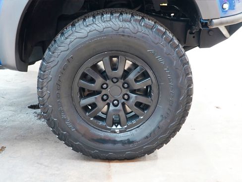 Used 2014 Ford F150 Raptor w/ Equipment Group 801A Luxury AWD/4WD image 65