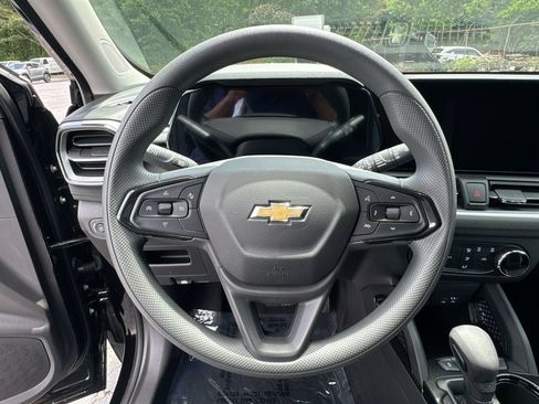 Used 2026 Chevrolet TrailBlazer LS w/ LS Convenience Package FWD image 16