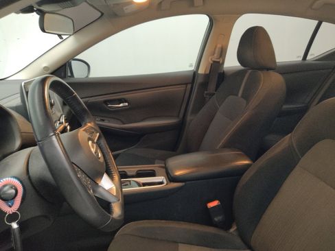 Used 2021 Nissan Sentra SV FWD image 17