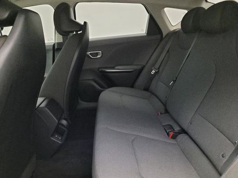 Used 2025 Kia K4 FWD image 18