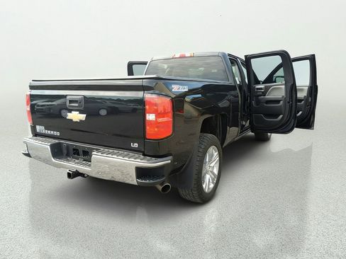 Used 2019 Chevrolet Silverado 1500 Custom w/ Custom Convenience Package AWD/4WD image 15