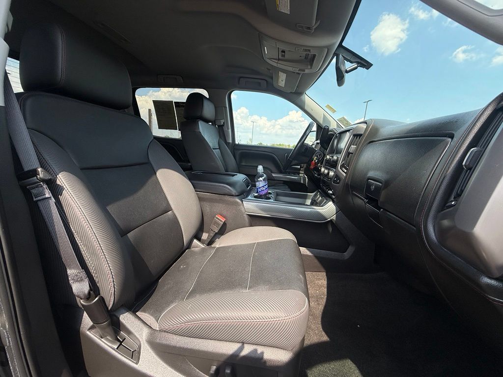 Used 2016 GMC Sierra 1500 SLT w/ All-Terrain Package AWD/4WD image 28