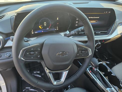 New 2026 Chevrolet Trax LT w/ Driver Confidence Package FWD image 25