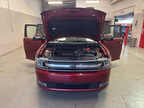 Used 2013 Ford Flex SEL AWD/4WD image 8