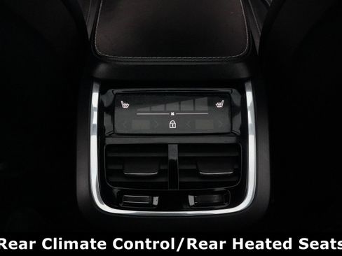 Used 2018 Volvo XC90 T6 Inscription w/ Convenience Package image 35