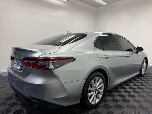 Used 2023 Toyota Camry LE FWD image 11