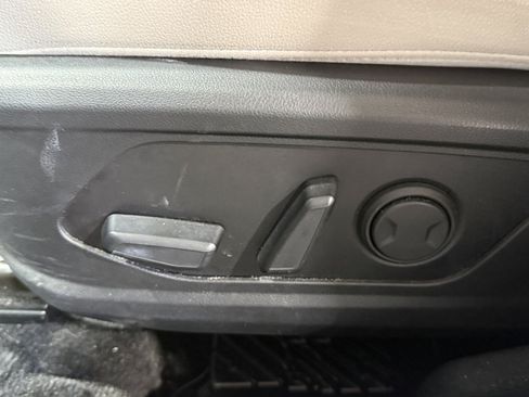 Used 2023 Hyundai Tucson Limited FWD image 19