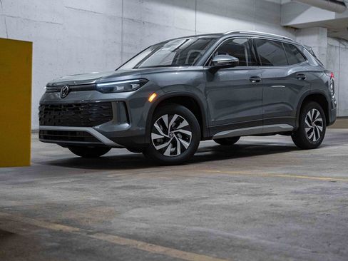 New 2025 Volkswagen Tiguan S image 1