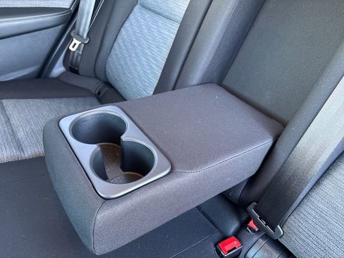 Used 2021 Nissan Rogue S image 40