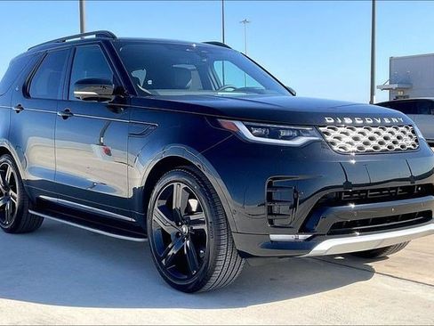 New 2026 Land Rover Discovery Limited Edition AWD/4WD image 2