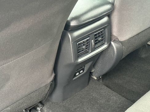 Used 2024 Toyota RAV4 AWD Hybrid image 35