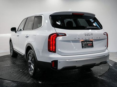 Used 2024 Kia Telluride LX image 6