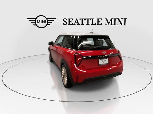 Certified 2025 MINI Cooper S image 8