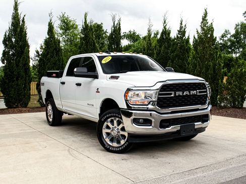 Used 2022 RAM 2500 Big Horn w/ Level A Equipment Group AWD/4WD image 2