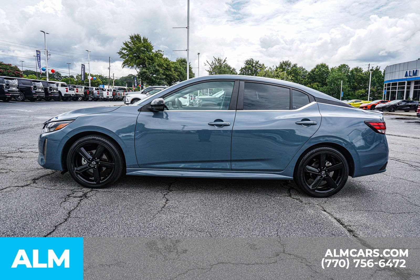 Used 2024 Nissan Sentra SR FWD image 9