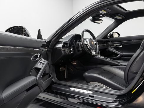Used 2015 Porsche 911 Turbo S w/ Premium Plus Package image 44