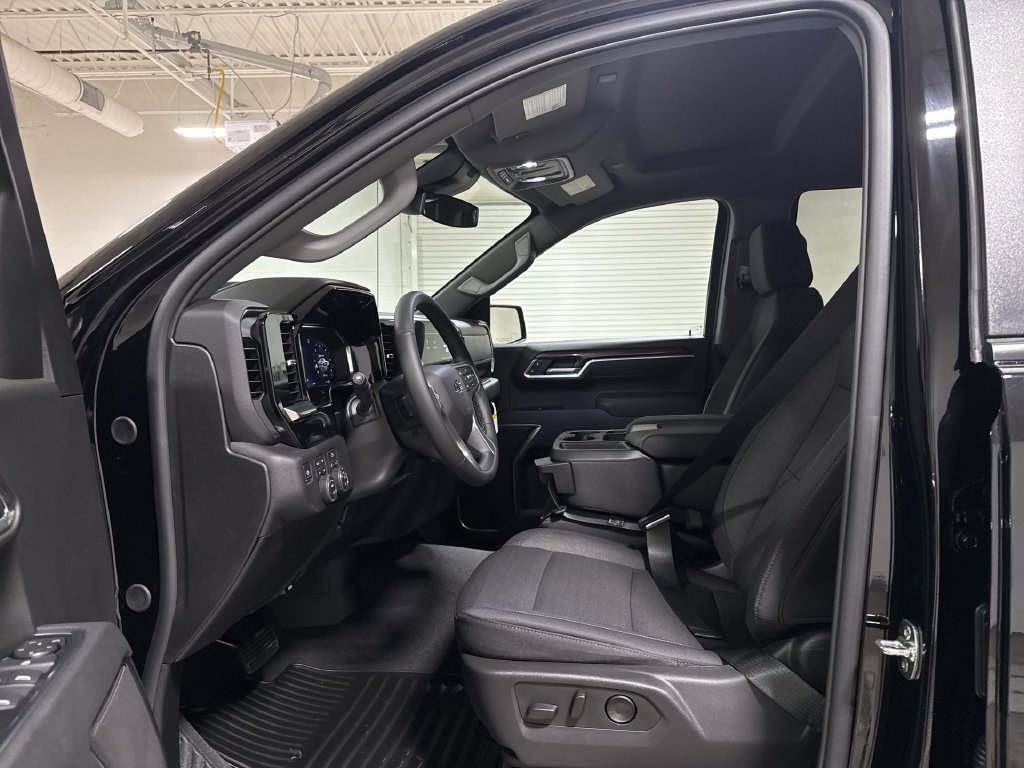New 2026 Chevrolet Silverado 1500 RST w/ Z71 Off-Road Package AWD/4WD image 20