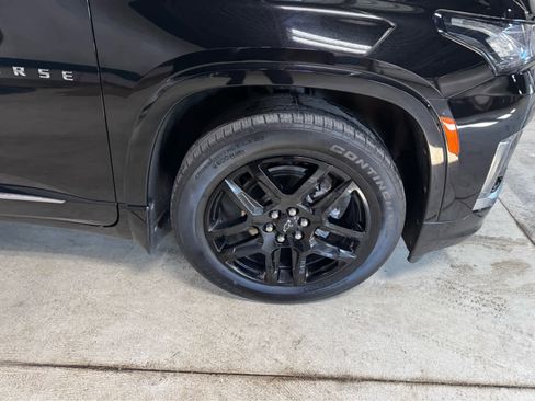 Certified 2023 Chevrolet Traverse Premier w/ LPO, Floor Liner Package image 6