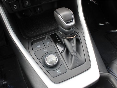 Used 2022 Toyota RAV4 XSE image 23