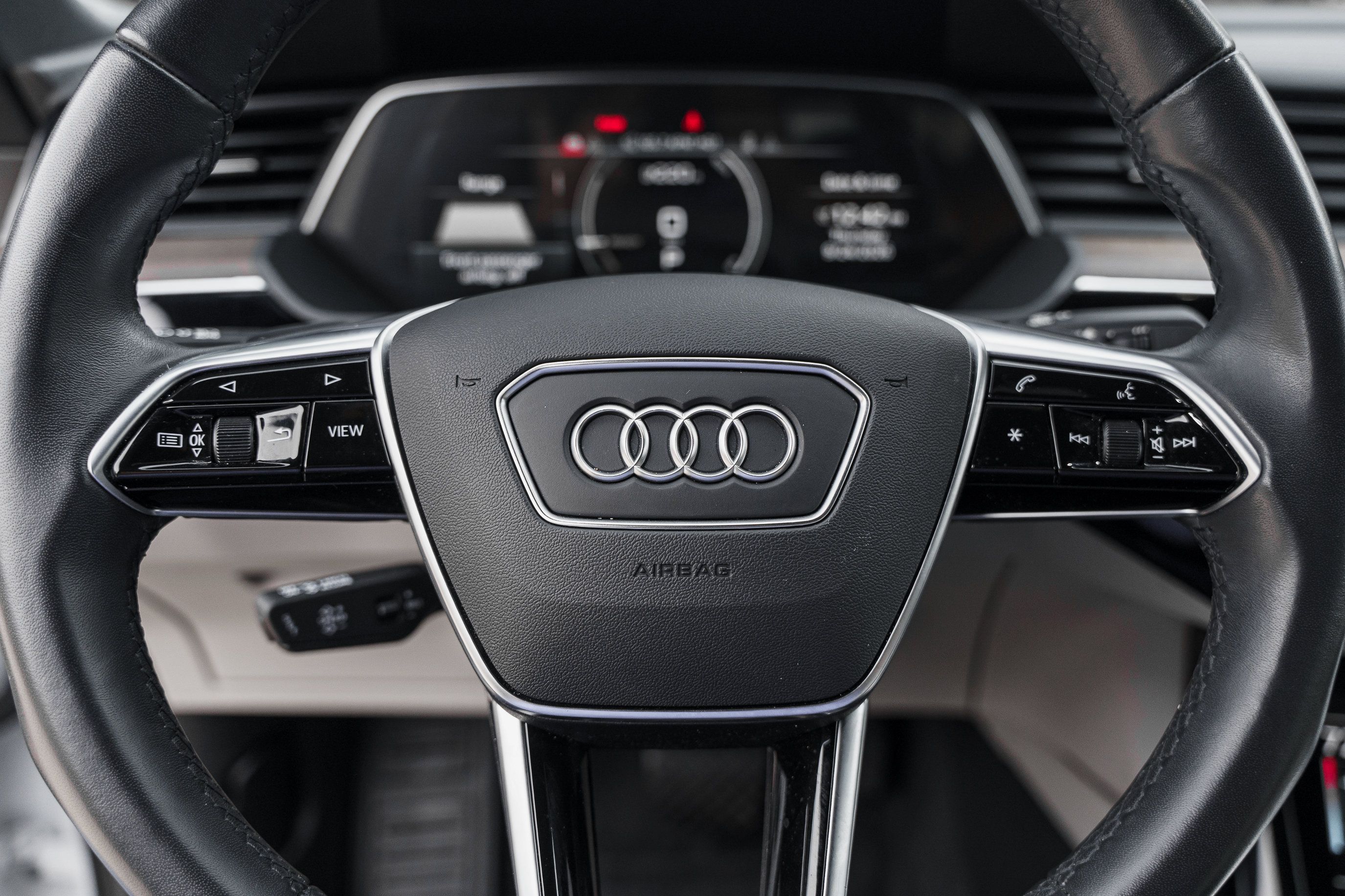 Used 2023 Audi e-tron Prestige w/ Prestige Package AWD/4WD image 15