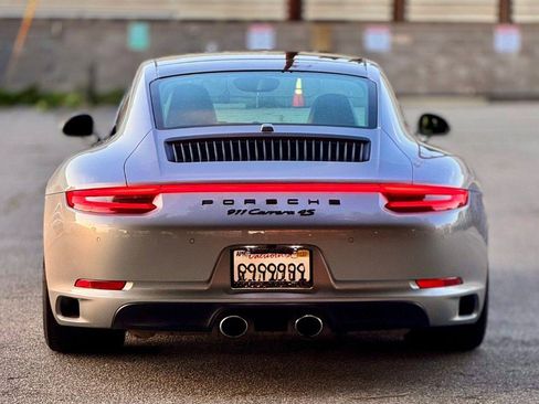 Used 2017 Porsche 911 Carrera 4S image 1