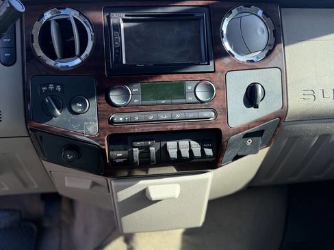 Used 2008 Ford F350 Lariat image 16