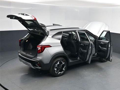 New 2026 Kia Seltos EX image 18
