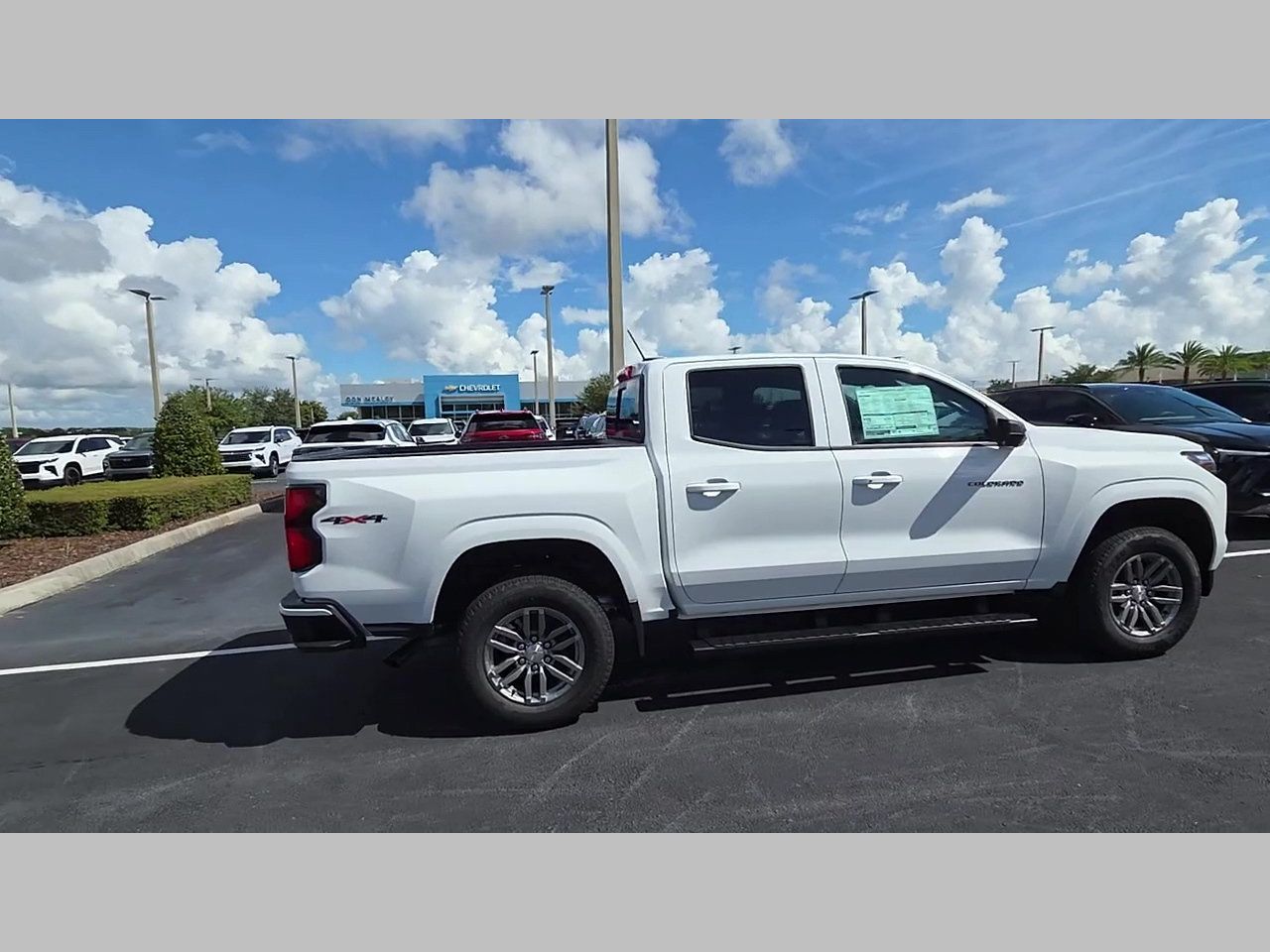 New 2026 Chevrolet Colorado LT w/ LT Convenience Package AWD/4WD image 17