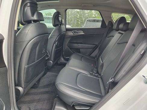 Used 2025 Kia Sportage EX w/ Premium Package FWD image 38