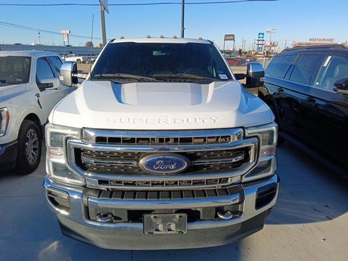 Used 2022 Ford F350 Lariat w/ Lariat Ultimate Package image 4
