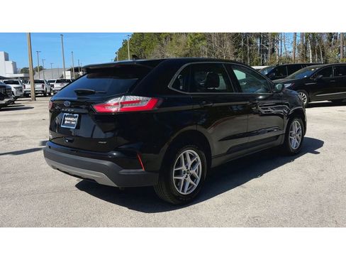 Used 2024 Ford Edge SEL image 8