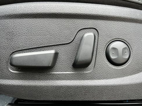 Used 2020 Kia Telluride EX w/ EX Premium Package image 25