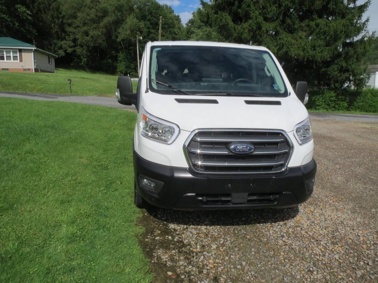 Used 2024 Ford Transit 350 XLT RWD image 3