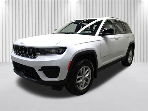 New 2025 Jeep Grand Cherokee Laredo X w/ Luxury Tech Group I image 8