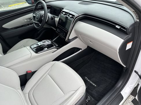 Used 2024 Hyundai Tucson Limited image 39
