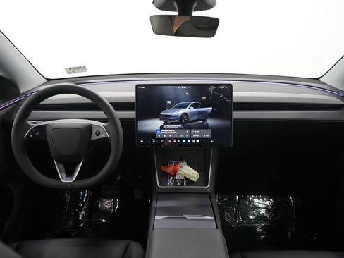 Used 2026 Tesla Model Y Long Range AWD/4WD image 16