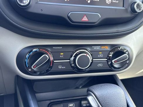 Used 2023 Kia Soul LX FWD image 21