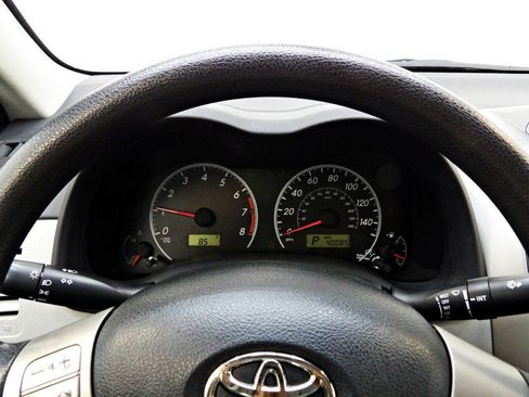Used 2013 Toyota Corolla LE FWD image 15