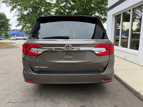 Used 2019 Honda Odyssey EX-L image 6