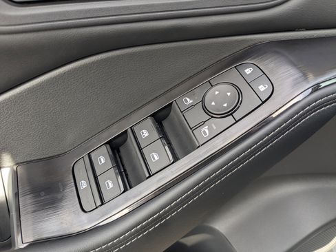 New 2026 Nissan Rogue SV AWD/4WD image 21