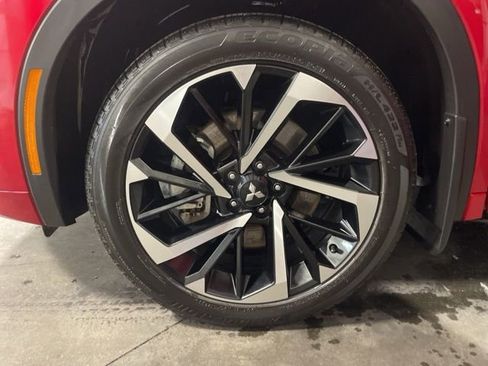 Used 2023 Mitsubishi Outlander SEL Black Edition image 12