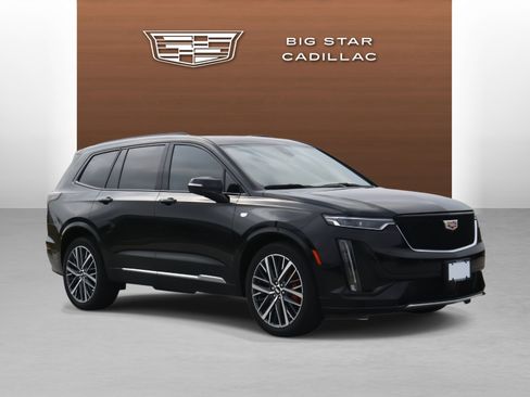 Used 2024 Cadillac XT6 Sport w/ Platinum Package image 7