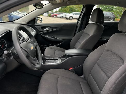Used 2018 Chevrolet Malibu LS FWD image 10