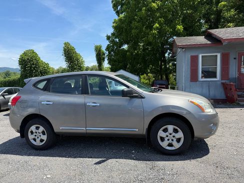 Used 2011 Nissan Rogue S FWD image 6