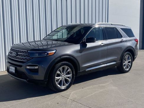 Used 2022 Ford Explorer Limited w/ Equipment Group 301A AWD/4WD image 1