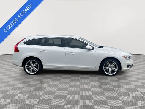Used 2016 Volvo V60 T5 Premier AWD/4WD image 9