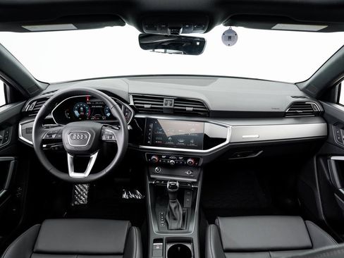 New 2025 Audi Q3 2.0T Premium image 18